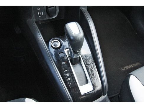Used 2020 Nissan Versa SV FWD image 28