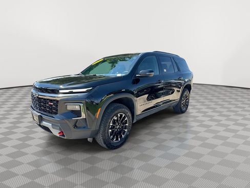 Used 2026 Chevrolet Traverse Z71 w/ LPO, Floor Liner Package AWD/4WD image 6