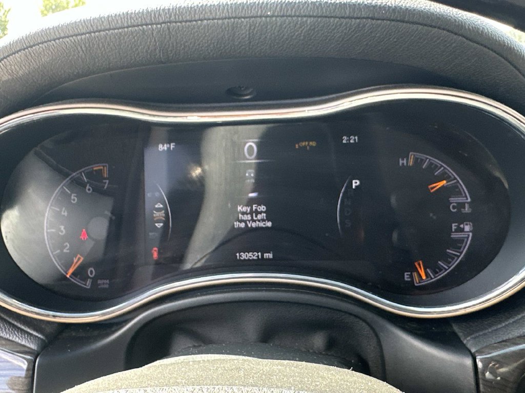 Used 2015 Jeep Grand Cherokee Overland AWD/4WD image 26