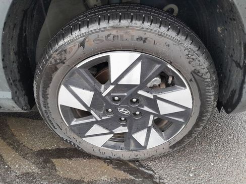 Used 2025 Hyundai Kona SEL image 40