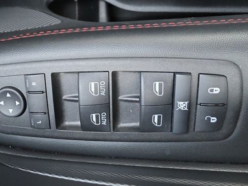 Used 2025 Dodge Durango GT AWD/4WD image 14