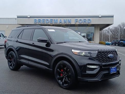 Certified 2020 Ford Explorer ST w/ ST Street Pack image 2