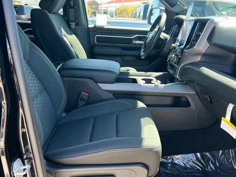 Used 2026 RAM 1500 Big Horn AWD/4WD image 16