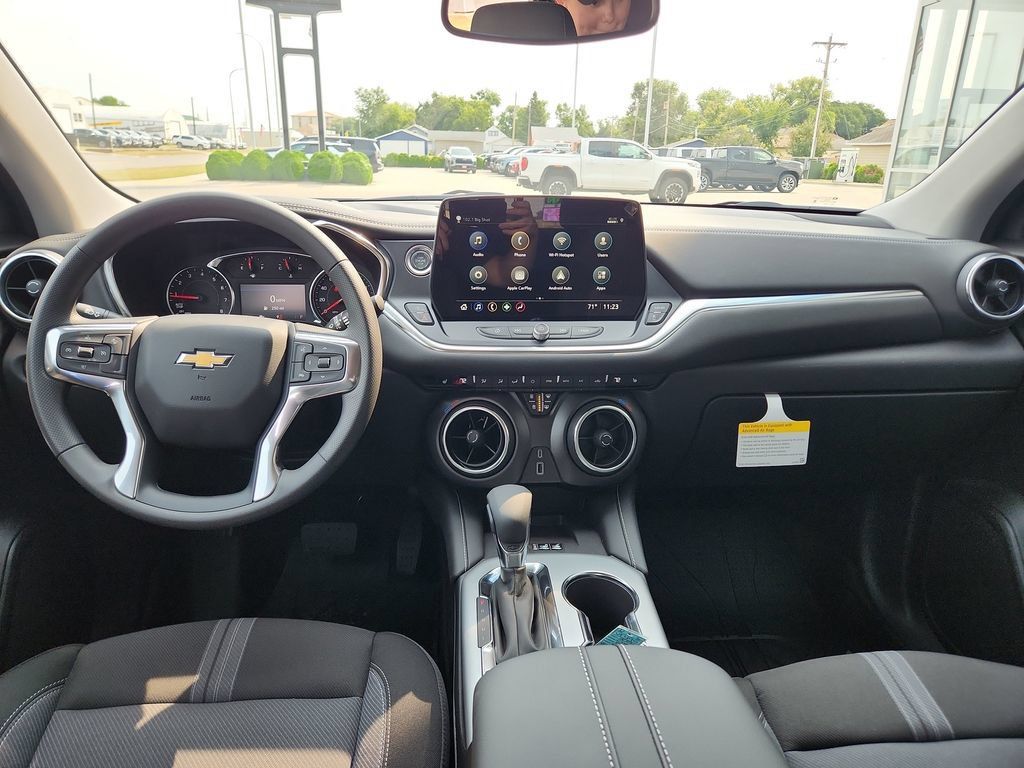 New 2026 Chevrolet Blazer LT w/ Convenience Package AWD/4WD image 14