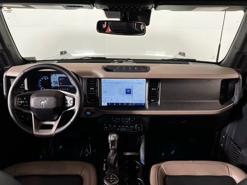 Used 2024 Ford Bronco Wildtrak image 26