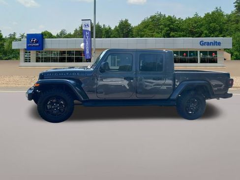 Used 2025 Jeep Gladiator Sport AWD/4WD image 28