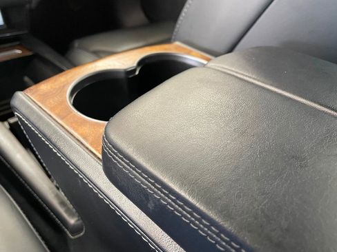 Used 2019 Tesla Model S Standard Range image 41