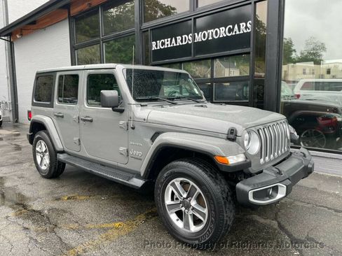 Used 2021 Jeep Wrangler Unlimited Sahara w/ Dual Top Group AWD/4WD image 1