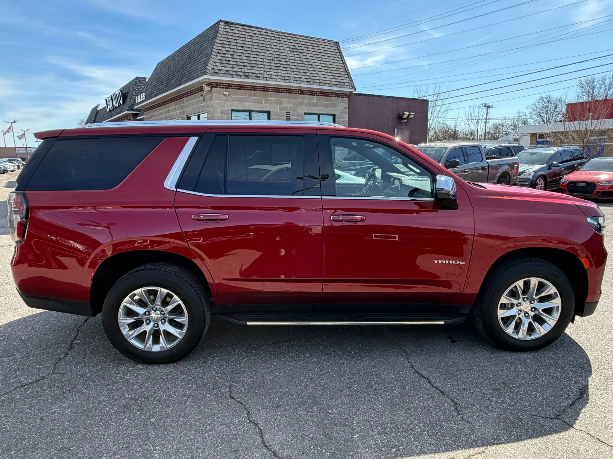 Used 2021 Chevrolet Tahoe Premier AWD/4WD image 7