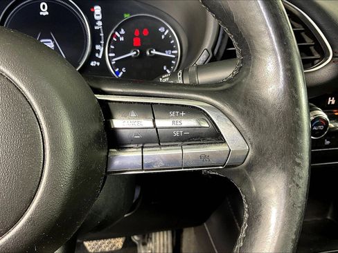 Used 2022 MAZDA MAZDA3 s FWD image 11