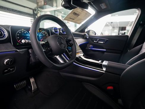 New 2025 Mercedes-Benz GLC 300 GLC 300 image 11