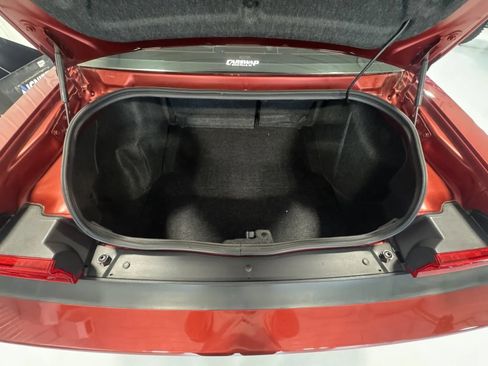 Used 2014 Dodge Challenger R/T RWD image 13