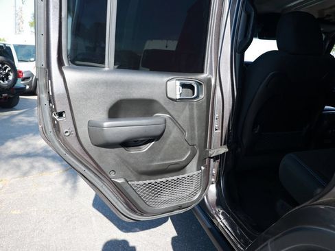 Used 2024 Jeep Wrangler Unlimited Rubicon 4xe w/ Technology Group AWD/4WD image 38