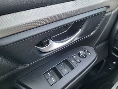 Used 2020 Honda CR-V LX image 20
