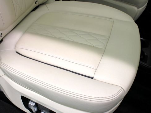 Used 2019 BMW X7 xDrive40i w/ Premium Package image 50