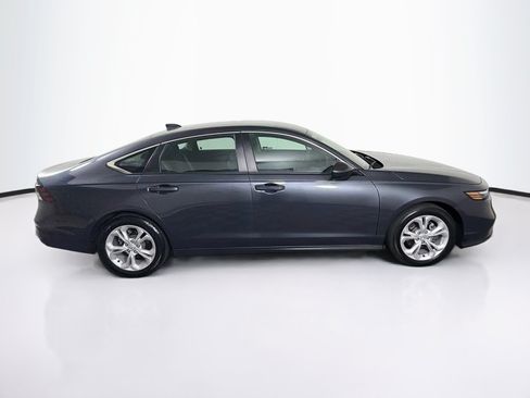 Used 2025 Honda Accord LX image 10
