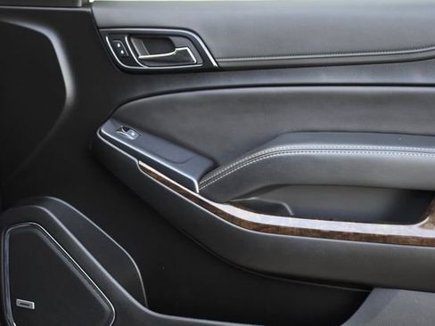 Used 2020 Chevrolet Tahoe LT w/ Texas Edition Package image 33