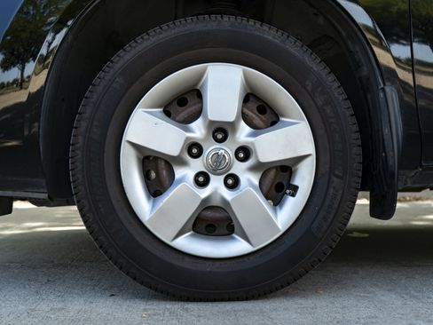 Used 2013 Nissan Rogue S FWD image 14