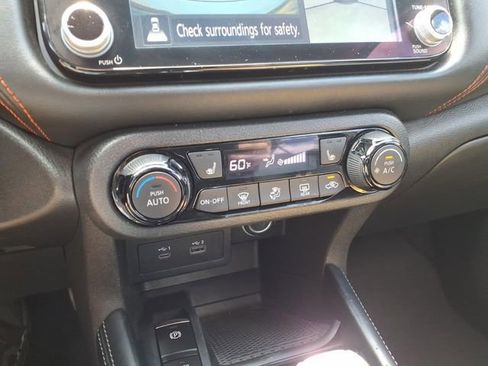 Used 2023 Nissan Kicks SR w/ SR Premium Package FWD image 26