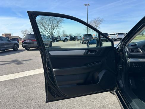 Used 2018 Subaru Legacy 2.5i Premium w/ Eyesight & BSD & Rcta & HBA image 11