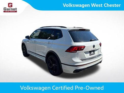 Used 2024 Volkswagen Tiguan SE R-Line AWD/4WD image 3