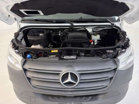 Used 2020 Mercedes-Benz Sprinter 144 Cargo image 30