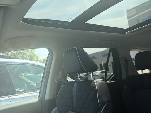 Used 2026 Honda Pilot Elite image 2