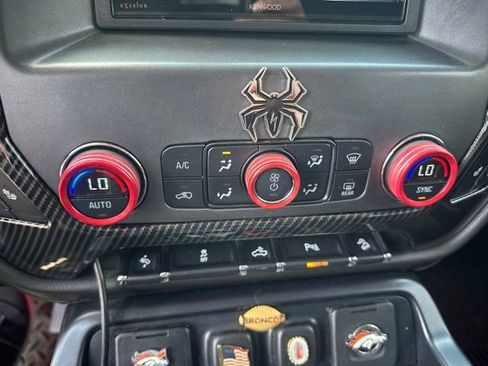 Used 2015 GMC Sierra 1500 SLT w/ SLT Preferred Package AWD/4WD image 24