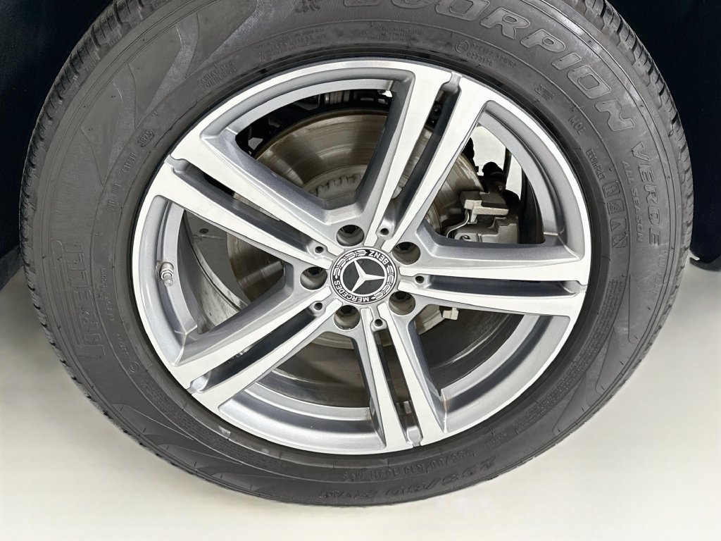 Certified 2022 Mercedes-Benz GLC 300 image 29