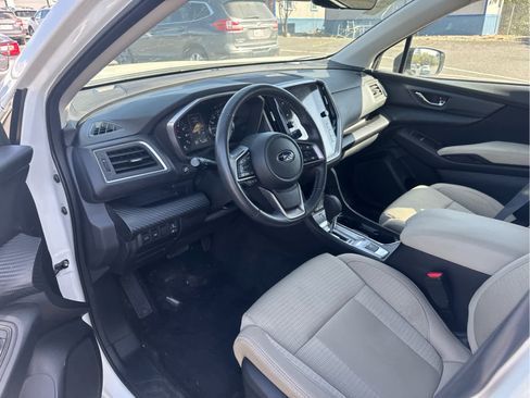Used 2023 Subaru Ascent Premium w/ Convenience Package image 9