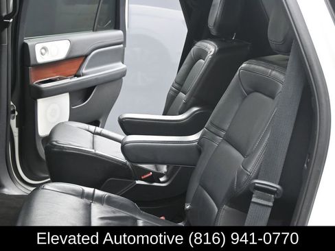 Used 2022 Lincoln Navigator Reserve AWD/4WD image 20