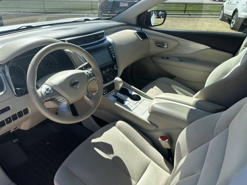 Used 2017 Nissan Murano SV image 10