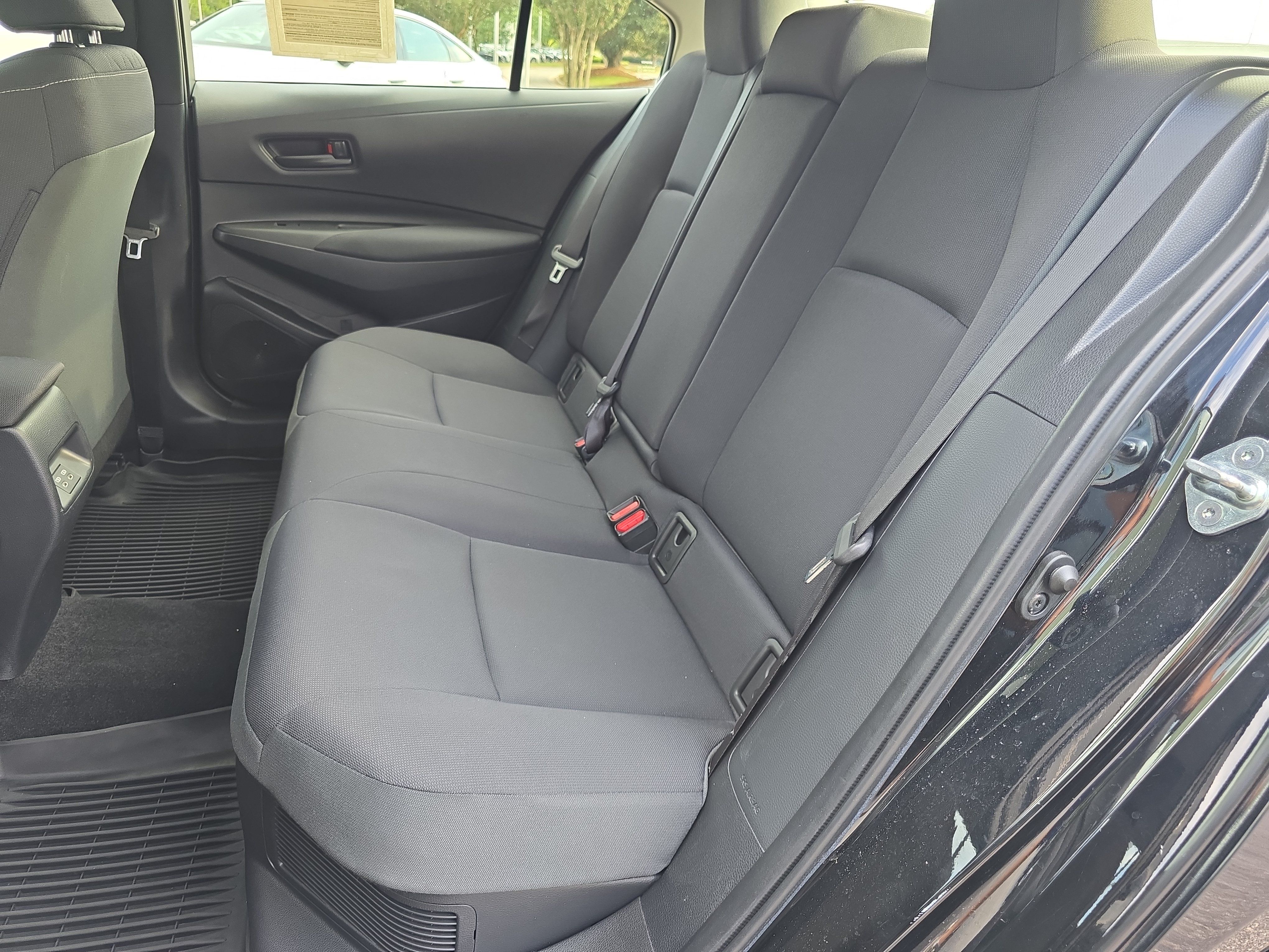 Used 2023 Toyota Corolla LE FWD image 13