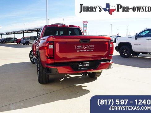 Used 2023 GMC Canyon AT4 w/ AT4 Premium Package image 4