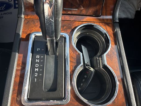 Used 2017 Lincoln Navigator L Select image 15