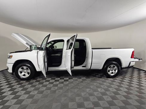 New 2026 RAM 1500 Big Horn AWD/4WD image 17