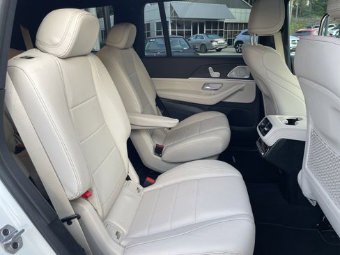 Certified 2025 Mercedes-Benz GLS 450 4MATIC w/ AMG Line Exterior image 47