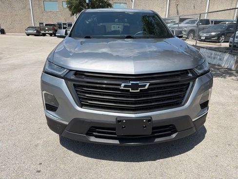 Used 2023 Chevrolet Traverse LS w/ Midnight/Sport Edition FWD image 7