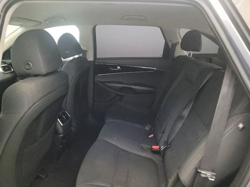 Used 2020 Kia Sorento LX AWD/4WD image 18