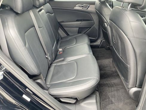 Used 2023 Kia Sportage SX image 30