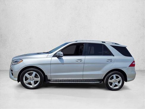 Used 2014 Mercedes-Benz ML 350 BlueTEC 4MATIC image 2