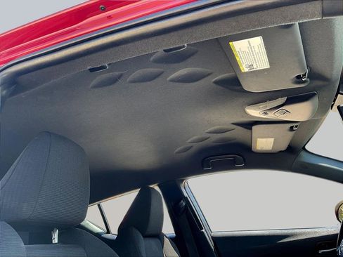 Used 2018 Toyota C-HR XLE FWD image 26