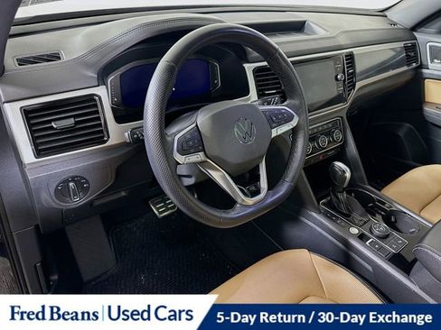 Used 2023 Volkswagen Atlas Cross Sport SEL Premium R-Line AWD/4WD image 12