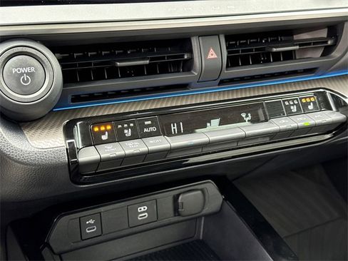 Used 2024 Toyota Prius Limited image 26