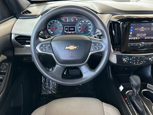 Certified 2023 Chevrolet Traverse LS FWD image 17
