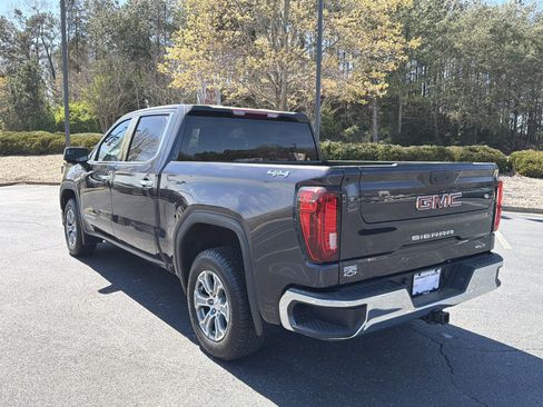 Used 2025 GMC Sierra 1500 SLT image 7