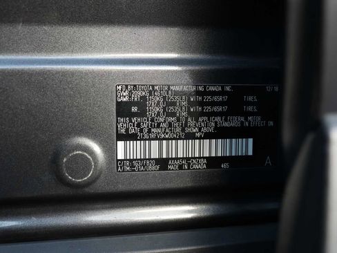 Used 2019 Toyota RAV4 LE image 29