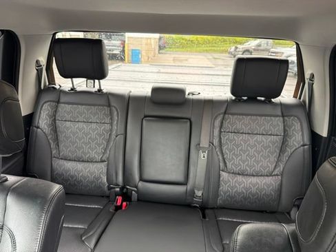 Used 2023 Toyota Tundra Limited AWD/4WD image 32