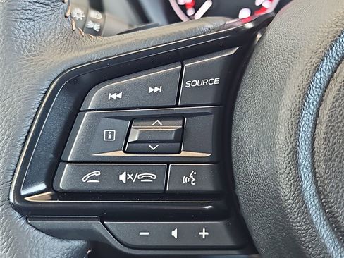 Certified 2025 Subaru Ascent Bronze Edition image 18