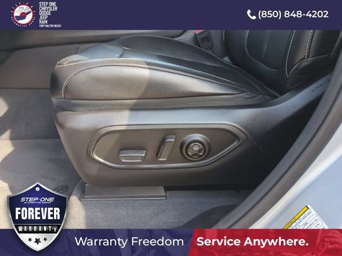 Used 2022 Jeep Grand Cherokee Limited 4xe w/ Luxury Tech Group II AWD/4WD image 12